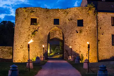 la poterne médiévale du château